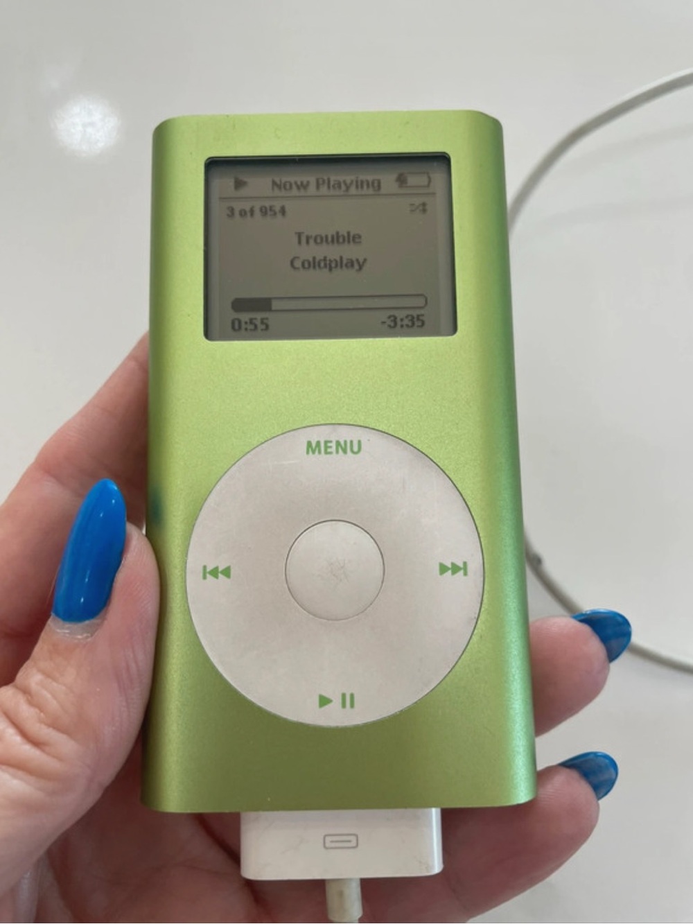 Green mini iPod vintage 2 gen